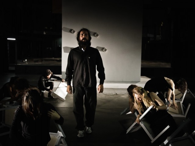 Ο Προμηθέας Δεσμώτης είναι μια παράσταση για την αντίσταση στην εξουσία (και ο νοών νοείτω)