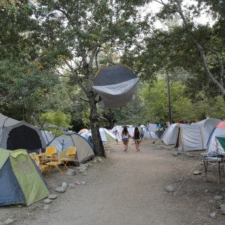 37o River Party – Day 4: Βασίλης Παπακωνσταντίνου “Οι συναυλίες είναι η αυθεντική αντεπίθεση στην ηλίθια τηλεόραση”