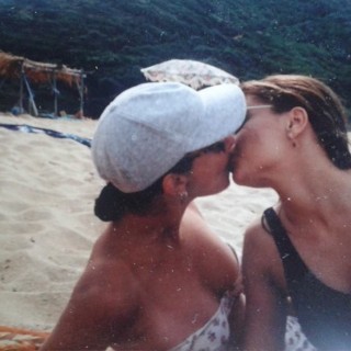 H Λίνα και η Μανίνα, το '94 στη Σαντορίνη, δε φοβόντουσαν τίποτα και κανέναν