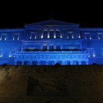Η Βουλή «βάφτηκε» μπλε