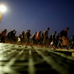 Με αστικά λεωφορεία θα γίνεται η μεταφορά προσφύγων στις δομές φιλοξενίας