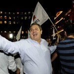 Την έξοδο από τα μνημόνια πανηγυρίζει ο Καμμένος υπενθυμίζοντας μας τον μικρό Αλέξη