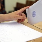 Σε ποιο κόμμα ποντάρουν οι Έλληνες τα λεφτά τους ότι θα κερδίσει τις εκλογές;