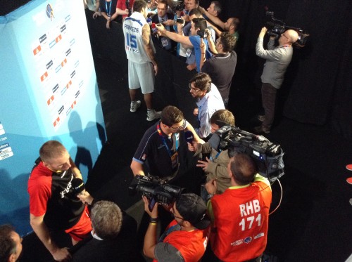 Φώτης Κατσικάρης: «Aυτή τη φορά είχα ξεπακετάρει τα πράγματά μου, όχι όπως πέρυσι στη Μαδρίτη» (βίντεο)