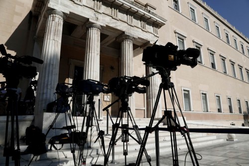 8 υποψήφιοι για τις άδειες