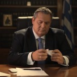 Τι είχε το χαρτί που ξέχασε ο Βαγγέλης στο debate