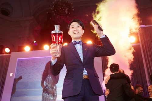 Ο Michito Kaneko από την Ιαπωνία είναι ο κορυφαίος bartender στον κόσμο για το 2015