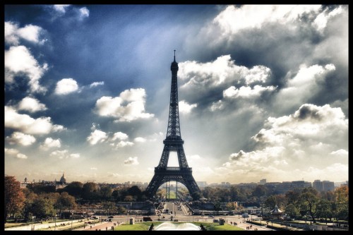 Πύργος του Άιφελ: Προσωρινά κλειστός εξαιτίας ενδεχόμενης εισβολής αγνώστου