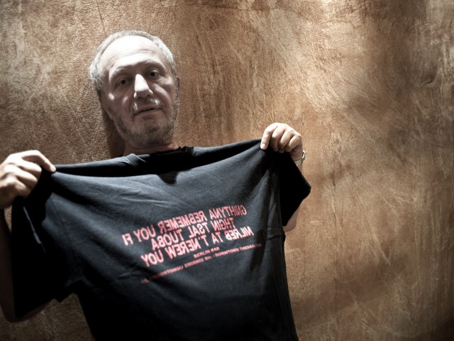 Ε, ρε και να μπορούσαν να μιλήσουν οι τουαλέτες του Berlin…