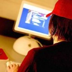 Η Ελλάδα πρώτη στην υπερβολική χρήση του Διαδικτύου