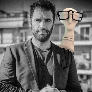 O Βασίλης Καραμητσάνης παράτησε την Κάντυ Κάντυ για τη Σύρο