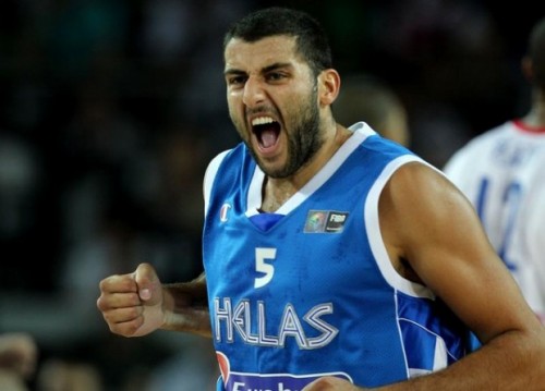 O Γιάννης Μπορούσης αποχαιρετά τον Βασίλη Σπανούλη από την Εθνική και τα βάζει με τους δημοσιογράφους (ΒΙΝΤΕΟ)