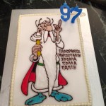 Η τούρτα για τα 97α γενέθλια του Κωνσταντίνου Μητσοτάκη