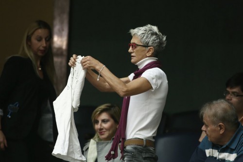 154 Ναι και 120 Όχι στο πολυνομοσχέδιο για τα πρoαπατούμενα