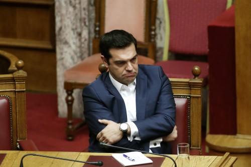 Οι συνοφρυωμένοι της Πλατείας Συντάγματος