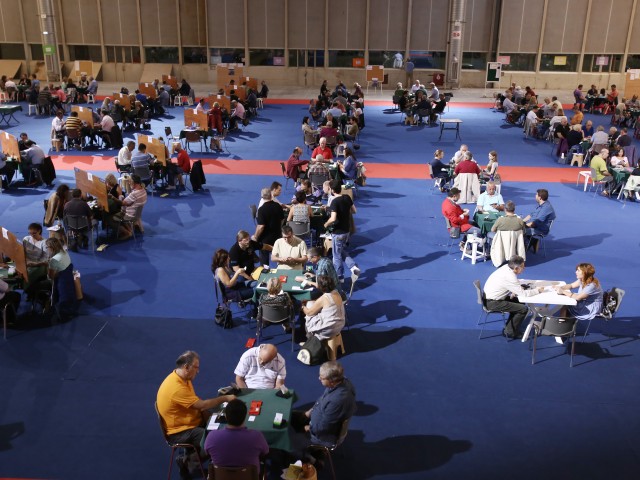 «Άκου με που σου λέω, το μπριτζ είναι κομμένο και ραμμένο για μας, είναι για Νοτιοευρωπαίους που κόβει το μυαλό τους»