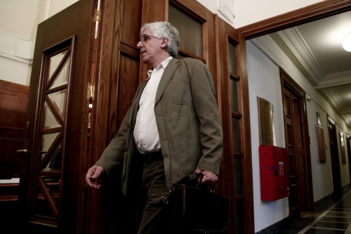 Σύμφωνο συμβίωσης και για τα ομόφυλα ζευγάρια θα προωθήσει η κυβέρνηση