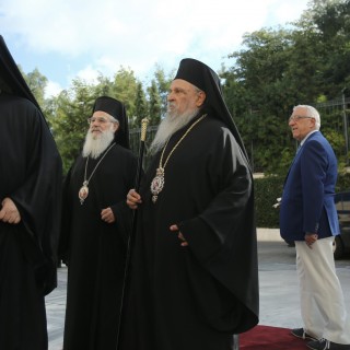 Πίσω μου σ’ έχω Κακλαμάνη