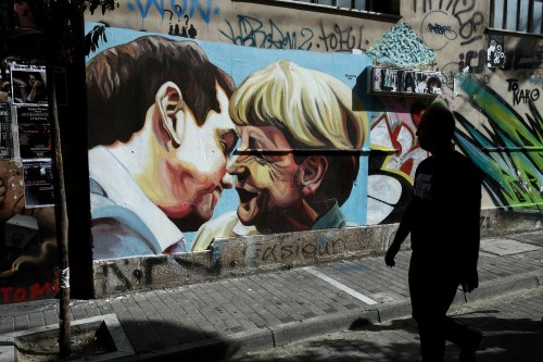 Πού φιλιέται στο στόμα η Μέρκελ με τον Τσίπρα;