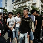 400 πρόσφυγες μεταφέρθηκαν από την πλατεία Βικτωρίας στο Γαλάτσι