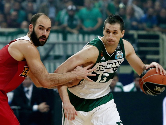 Φωτοντελίριο στο ΟΑΚΑ: Το αιώνιο ντερμπι Παναθηναϊκός-Ολυμπιακός σε 50 παρά 1 στιγμιότυπα