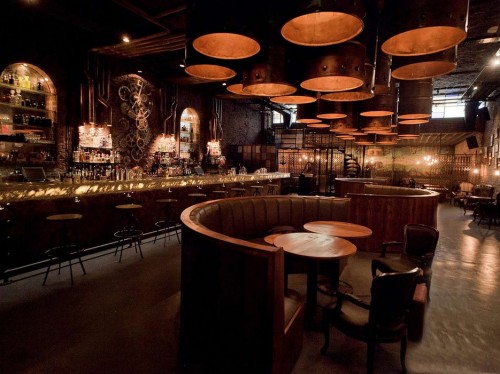 Στη διεθνή λίστα με το TOP 10 των ιδανικών για ποτό πόλεων η Αθήνα κατέχει την πρώτη θέση