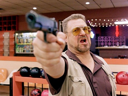 «Shut the f**k up Donny»: Πως ο Walter Sobchak του Big Lebowski ρίχνει «φάπες» στον Donald Trump