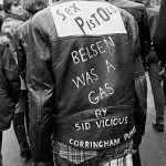 Το μαύρο δερμάτινο τζάκετ είναι το διαχρονικό σύμβολο του πανκ