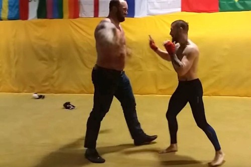 Conor McGregor vs. “Το Βουνό” από το GoT. Ποιος νίκησε;