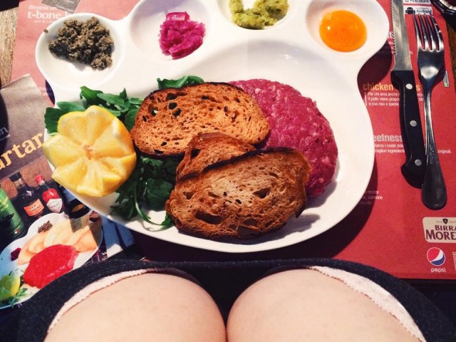 Κοίτα το πιάτο, το πιάτο λέμε!