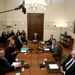 Συμβούλιο Πολιτικών Αρχηγών: Τελείωσε με συμφωνία σε προσφυγικό και εκλογικό νόμο