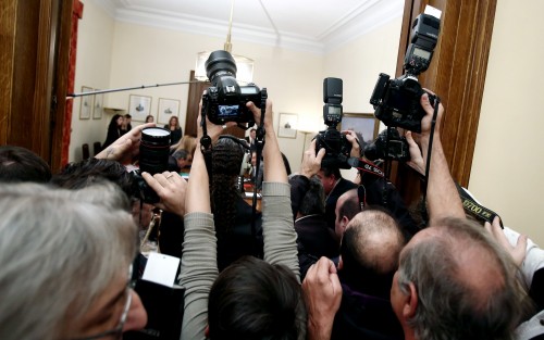 Η πρώτη δημοσκόπηση μετά τις εκλογές