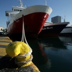 Ένας τραυματίας από συμπλοκή μεταξύ προσφύγων και μεταναστών στο λιμάνι του Πειραιά