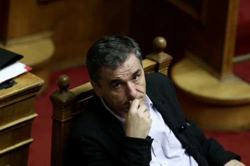 Συγκροτείται ειδική επιτροπή για το χρέος