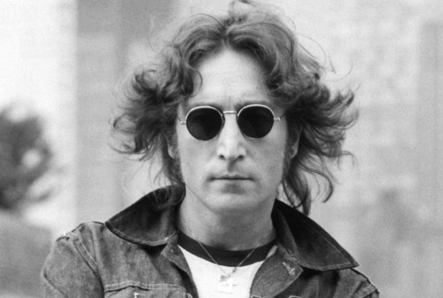 Kιθάρα του John Lennon πουλήθηκε 2,4 εκατομμύρια δολάρια
