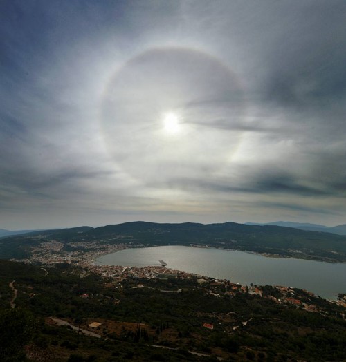 Σπάνια ηλιακή άλως εμφανίστηκε στη Σάμο