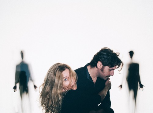 Οι «Σκοτεινές γλώσσες» κάνουν πρεμιέρα στο θέατρο Πόρτα