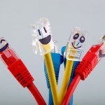 Φόροι: Τι θα γίνει με τον φόρο στο διαδίκτυο και ποια προϊόντα επηρεάζει η αύξηση του ΦΠΑ