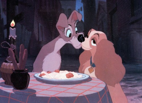 Το γαλλικό φιλί κρύβει κινδύνους για την υγεία μας, σύμφωνα με νέα έρευνα