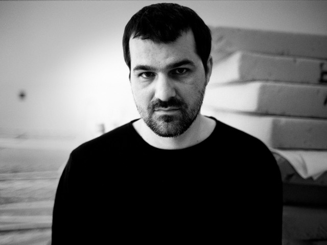 Ο «Λευκός Θεός» έρχεται στην Αθήνα