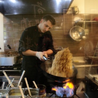 Τι είναι Microu Lee στην τιμή αλλά μεγάλο σε γεύση;