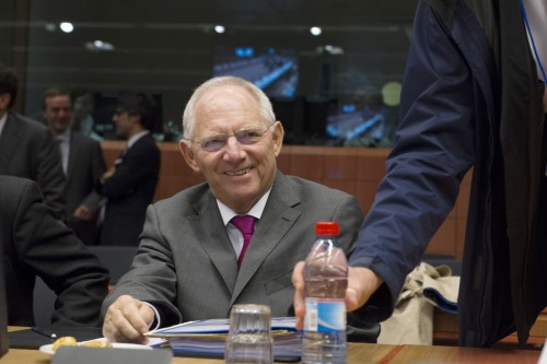 DW: Ο Σόιμπλε δεν έχει εγκαταλείψει την εναλλακτική του Grexit