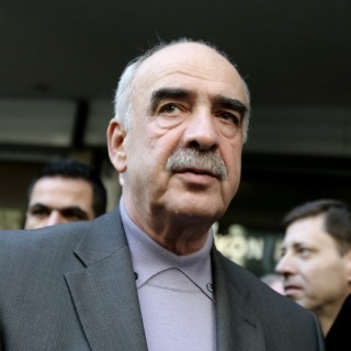 Μεϊμαράκης: Ο γιος του Κ. Μητσοτάκη δεν μπορεί να μιλά για βαρονίες