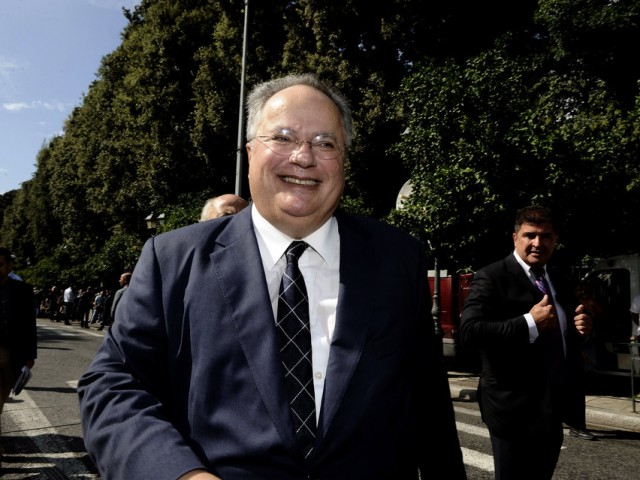 Ανακαλείται για διαβουλεύσεις ο Έλληνας πρέσβης στην Τσεχία