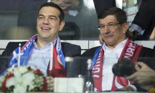 Το παρασκήνιο πίσω από τα tweet για την Τουρκία που έσβησε ο Τσίπρας