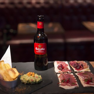 H Estrella Damm και το Cinco έφεραν άρωμα Βαρκελώνης στην καρδιά της Αθήνας