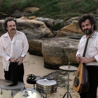 Όλα είναι δρόμος: 27 φωτογραφίες από την παγκόσμια περιοδεία των Xylouris White