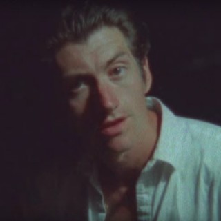 Ο Alex Turner πήρε το κινητό fan του! (video)