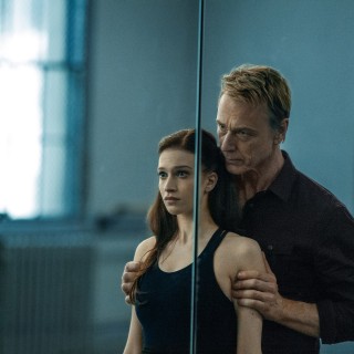 Flesh and Bone: Αίμα, σεξ και πιρουέτες