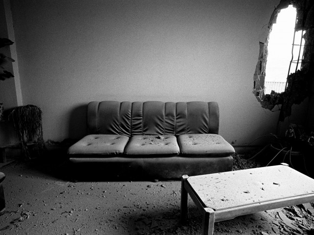 O γύρος του κόσμου σ΄ ένα δωμάτιο  ή άπειρες παραλλαγές του δύο